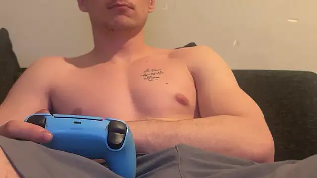 Lucas328706 online show from March 25, 10:38 pm