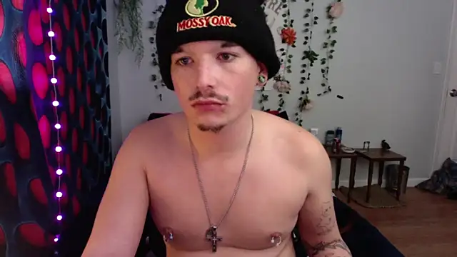 SpunNDum online show from February 3, 2:33 pm