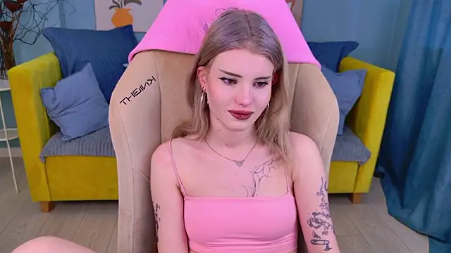 Snapshot of ScarletBlackwood chatting on March 21, 8:30 am ScarletBlackwood online show from March 21, 8:30 am