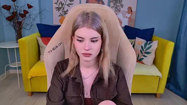 Snapshot of ScarletBlackwood chatting on March 24, 5:01 am ScarletBlackwood online show from March 24, 5:01 am