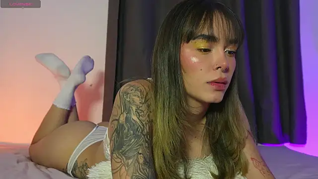 Just Lu online show from June 13, 4:43 am