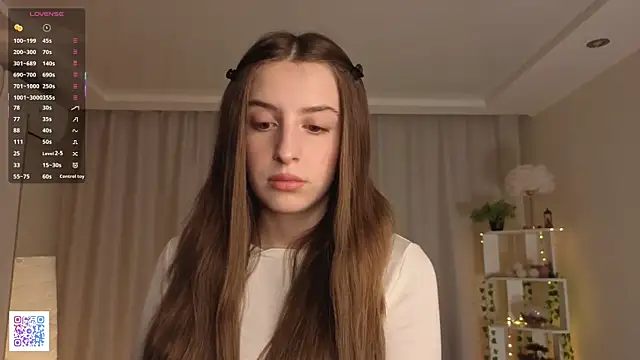 LeanneDinkle online show from March 14, 4:29 am