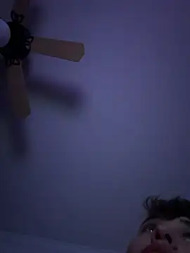 Snapshot of mase444 chatting on April 7, 4:24 am mase444 online show from April 7, 4:24 am