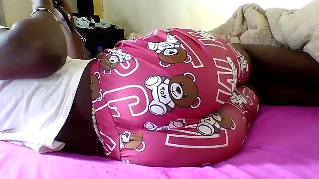 koenamanax online show from March 25, 1:11 am