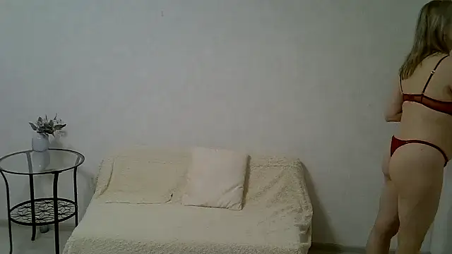 Snapshot of Opaldream chatting on April 15, 8:53 pm Opaldream online show from April 15, 8:53 pm