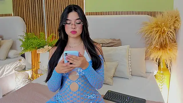 CristalMayson online show from February 18, 10:50 pm