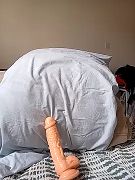 Snapshot of AFRICANQUEEN25 chatting on March 30, 6:47 am AFRICANQUEEN25 online show from March 30, 6:47 am