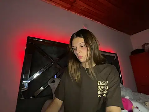 alison parkerr26 online show from February 8, 3:10 am