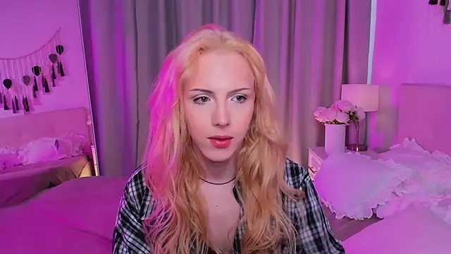 Tiffany  King online show from May 17, 5:38 am