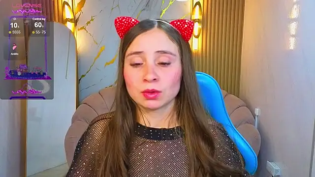 Snapshot of Ariana18_b chatting on March 15, 12:44 pm Ariana18 b online show from March 15, 12:44 pm