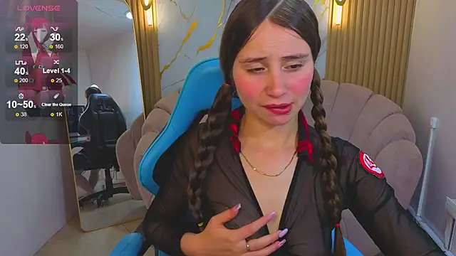 Snapshot of Ariana18_b chatting on March 21, 1:05 pm Ariana18 b online show from March 21, 1:05 pm