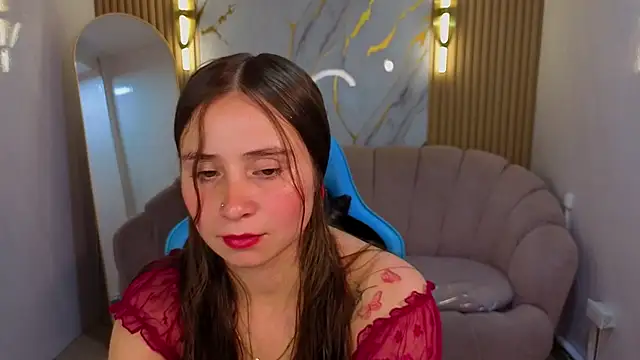 Snapshot of Ariana18_b chatting on March 28, 12:49 pm Ariana18 b online show from March 28, 12:49 pm