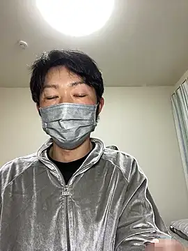 Snapshot of K0U-123 chatting on March 13, 2:01 pm K0U-123 online show from March 13, 2:01 pm