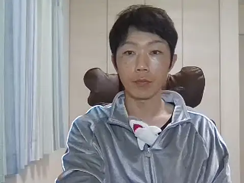 Snapshot of K0U-123 chatting on April 1, 2:36 pm K0U-123 online show from April 1, 2:36 pm