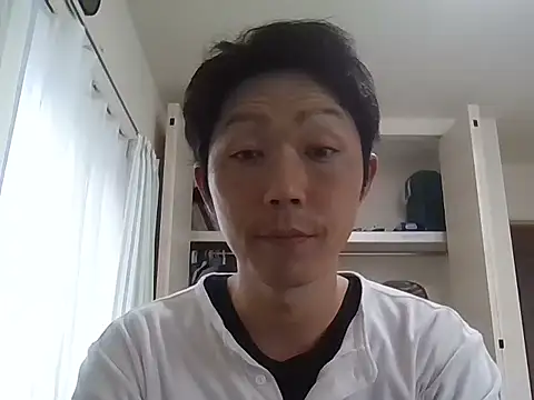 Snapshot of K0U-123 chatting on April 3, 11:58 pm K0U-123 online show from April 3, 11:58 pm