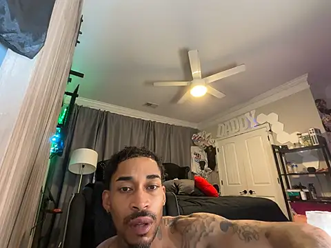 StillArQuez online show from July 22, 4:04 am