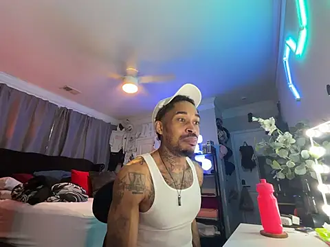 StillArQuez online show from July 29, 6:28 pm