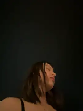 Just-Lilly online show from February 4, 10:10 am