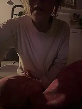 missgirl88 online show from March 1, 8:11 pm