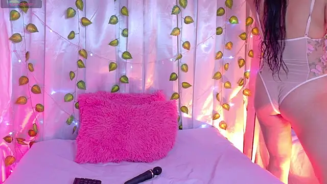 Snapshot of AlannaSmiless chatting on March 28, 1:22 pm AlannaSmiless online show from March 28, 1:22 pm