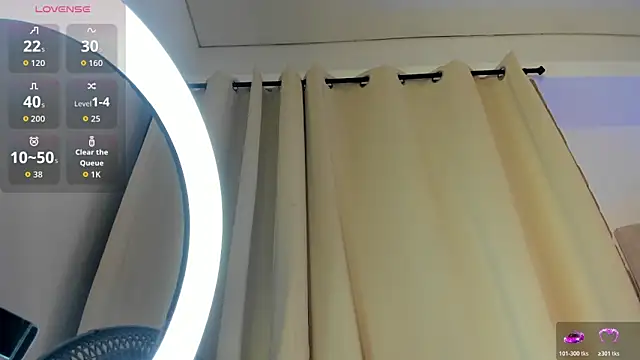 Lucia velez online show from March 6, 12:40 am