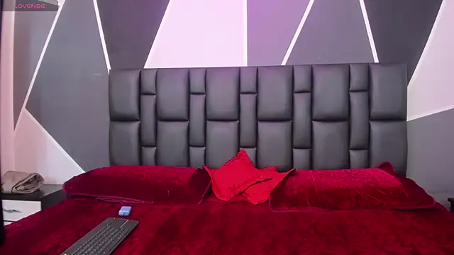 Madisson-Cleark online show from February 8, 3:48 pm