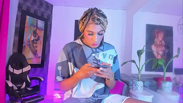 Ciara HotTs online show from May 13, 12:24 pm
