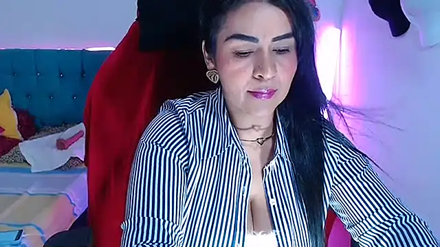 Snapshot of hotsweet-69 chatting on April 16, 4:57 am hotsweet-69 online show from April 16, 4:57 am