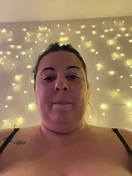 JasmineGlow7 online show from February 19, 6:59 pm