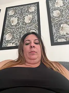 JasmineGlow7 online show from May 9, 1:49 pm