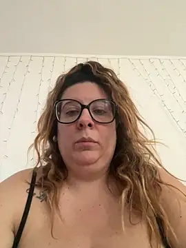 JasmineGlow7 online show from May 18, 1:17 pm