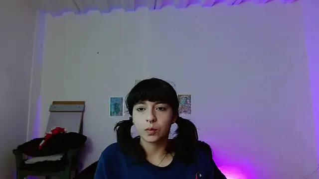 Snapshot of miadavisXXX chatting on March 16, 7:40 pm miadavisXXX online show from March 16, 7:40 pm