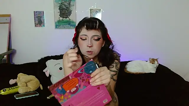 Snapshot of miadavisXXX chatting on March 27, 7:46 pm miadavisXXX online show from March 27, 7:46 pm