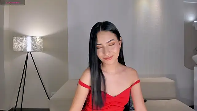 LucieMartin online show from May 20, 7:53 pm