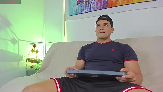 Snapshot of jhon_nicolas chatting on March 28, 9:03 pm jhon nicolas online show from March 28, 9:03 pm