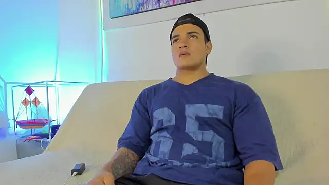 Snapshot of jhon_nicolas chatting on March 30, 11:06 pm jhon nicolas online show from March 30, 11:06 pm