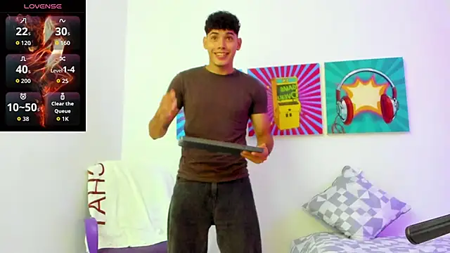 justin payn14 online show from February 8, 2:53 pm