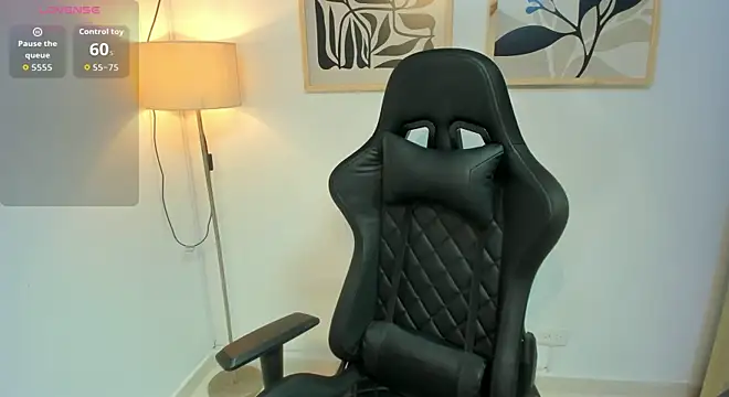 justin payn14 online show from July 14, 12:33 pm