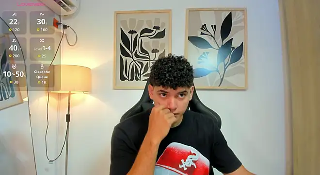 justin payn14 online show from August 5, 11:02 am