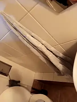 Snapshot of MalyHelikopter1234 chatting on April 5, 4:42 am MalyHelikopter1234 online show from April 5, 4:42 am