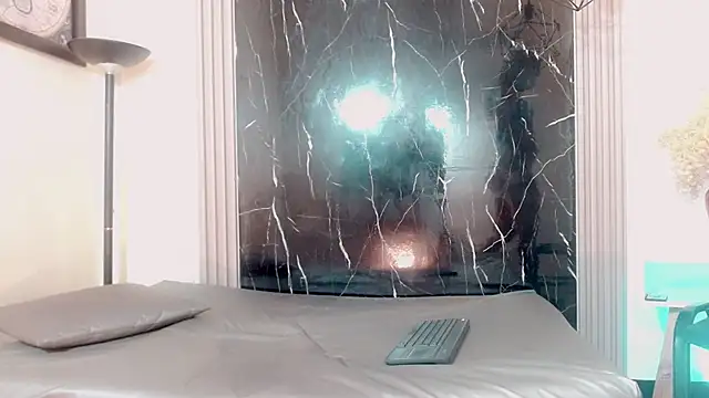 stiffy lopez online show from March 28, 3:17 am