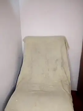 Snapshot of Scarlet_Luxe chatting on February 6, 1:43 am Scarlet Luxe online show from February 6, 1:43 am