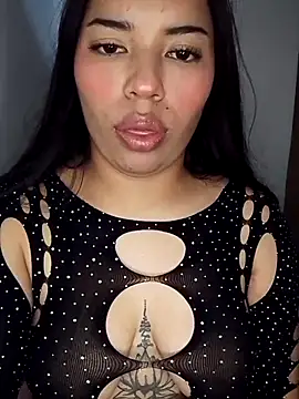 Snapshot of Scarlet_Luxe chatting on February 7, 12:25 am Scarlet Luxe online show from February 7, 12:25 am