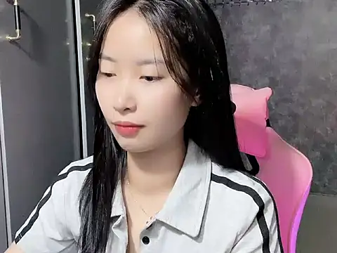 Snapshot of Linne6789 chatting on March 13, 3:13 am Linne6789 online show from March 13, 3:13 am