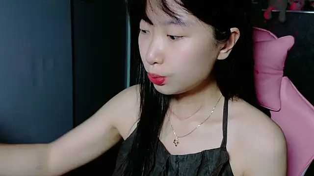 Linne6789 online show from July 1, 3:19 am