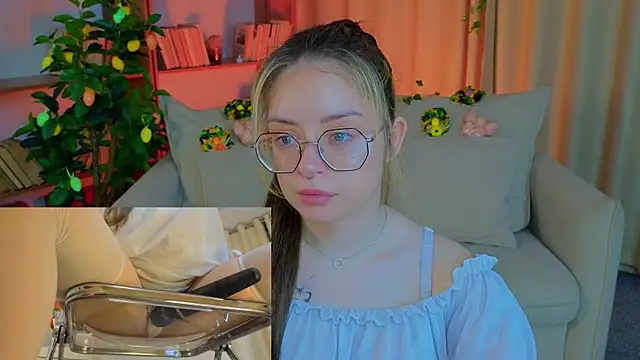 kate  rIna online show from March 27, 2:17 am