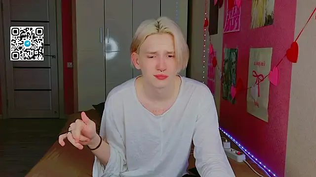 Snapshot of Ron_Vilss chatting on March 13, 8:26 pm Ron Vilss online show from March 13, 8:26 pm