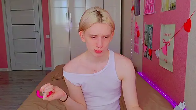 Snapshot of Ron_Vilss chatting on March 21, 8:19 am Ron Vilss online show from March 21, 8:19 am