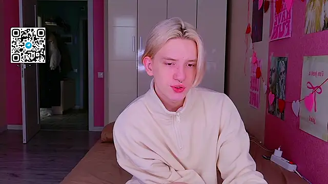 Snapshot of Ron_Vilss chatting on March 24, 5:45 am Ron Vilss online show from March 24, 5:45 am