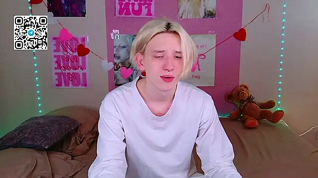 Snapshot of Ron_Vilss chatting on March 30, 8:37 am Ron Vilss online show from March 30, 8:37 am